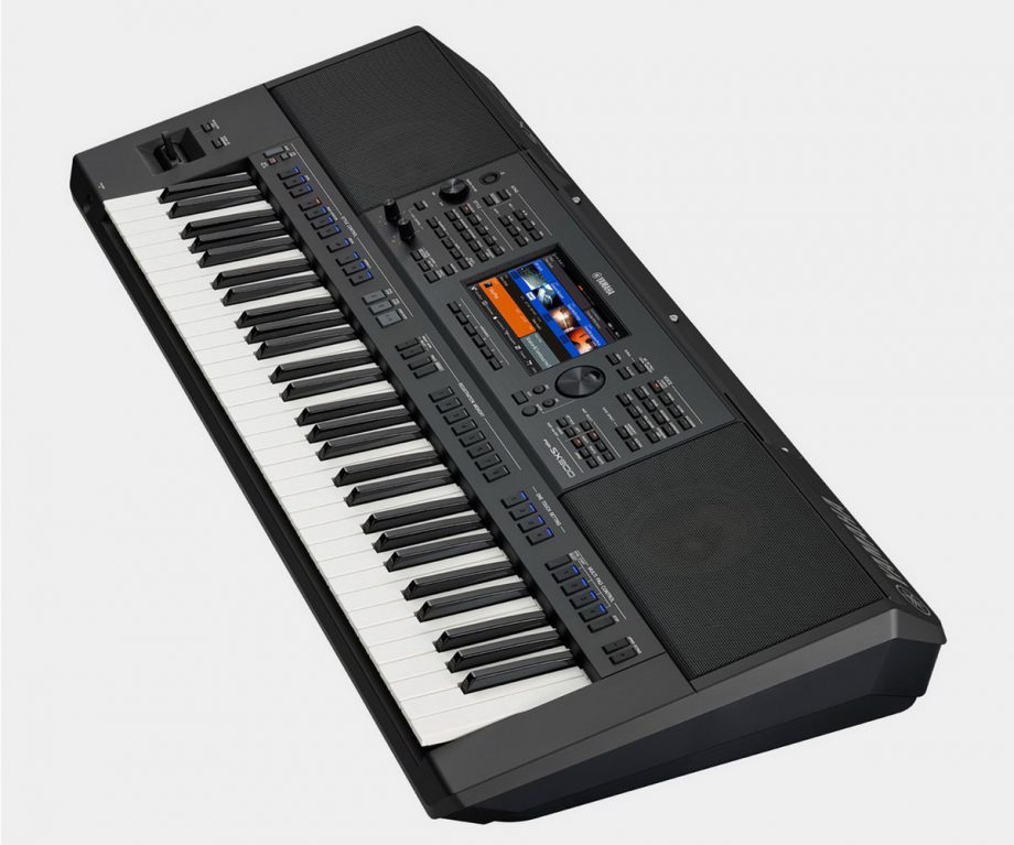 Yamaha Keyboard Workstation SX900 schwarz seitlich