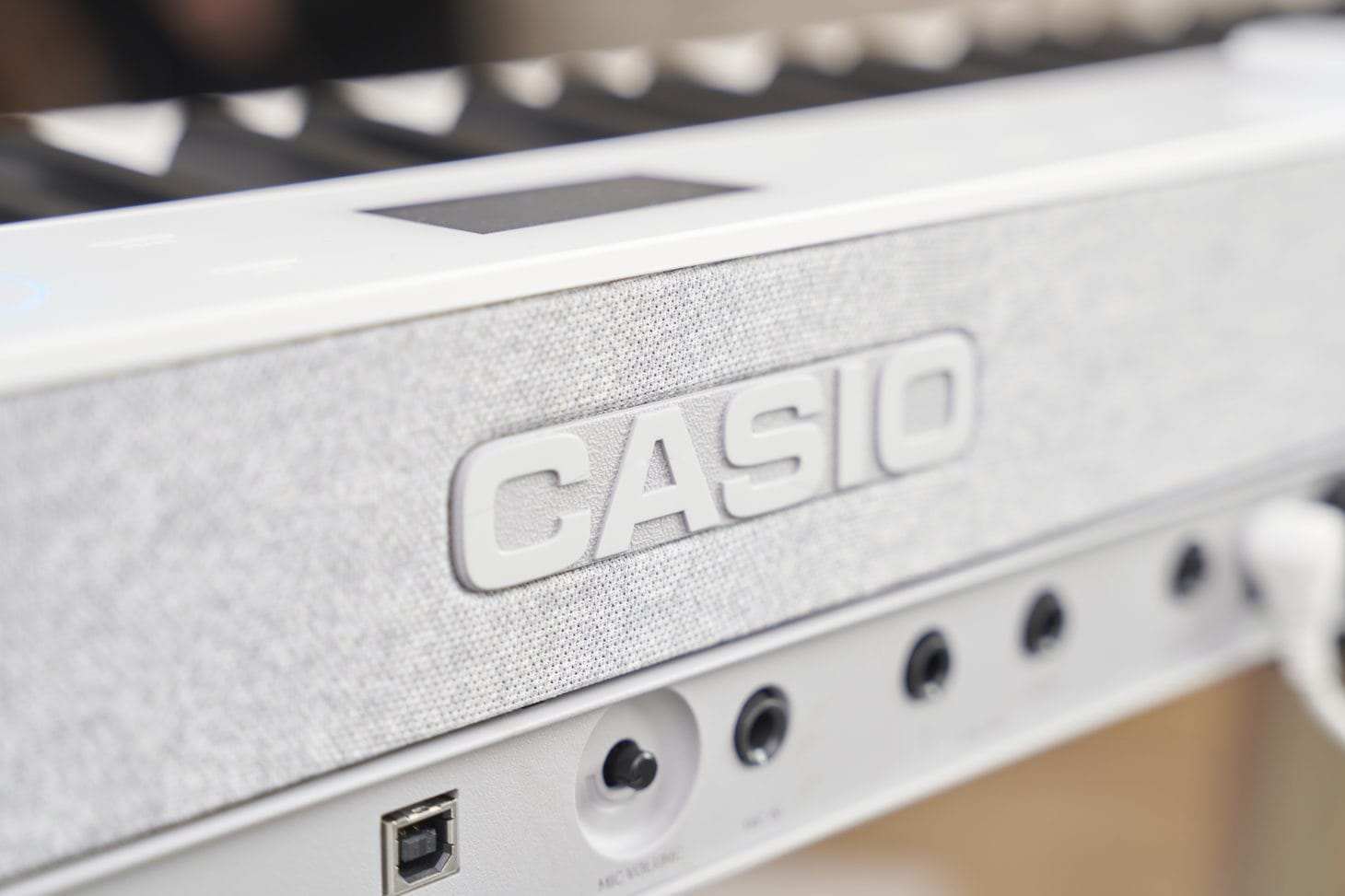 Casio Privia PX-7000 white close up