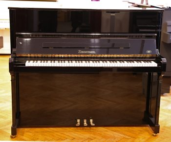 Piano Zimmermann 124 gebraucht Front